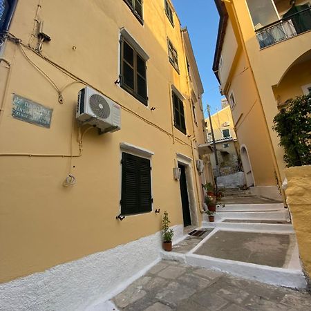Corfu Port Art Studios Luaran gambar